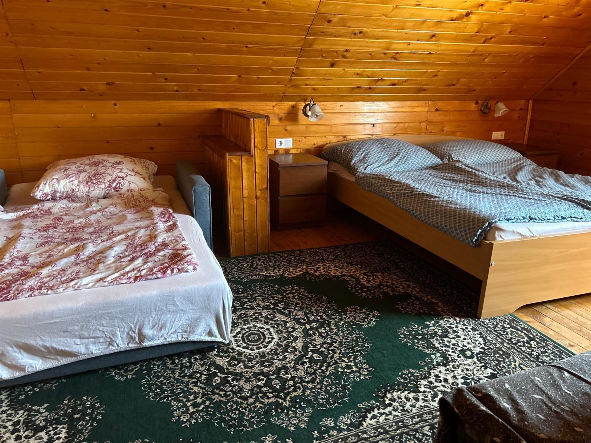 Lellei Pihenohaz Balatonlelle Villa Luaran gambar